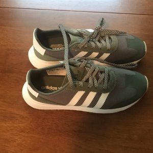 Adidas Originals sz 7.5 Brand new with box!